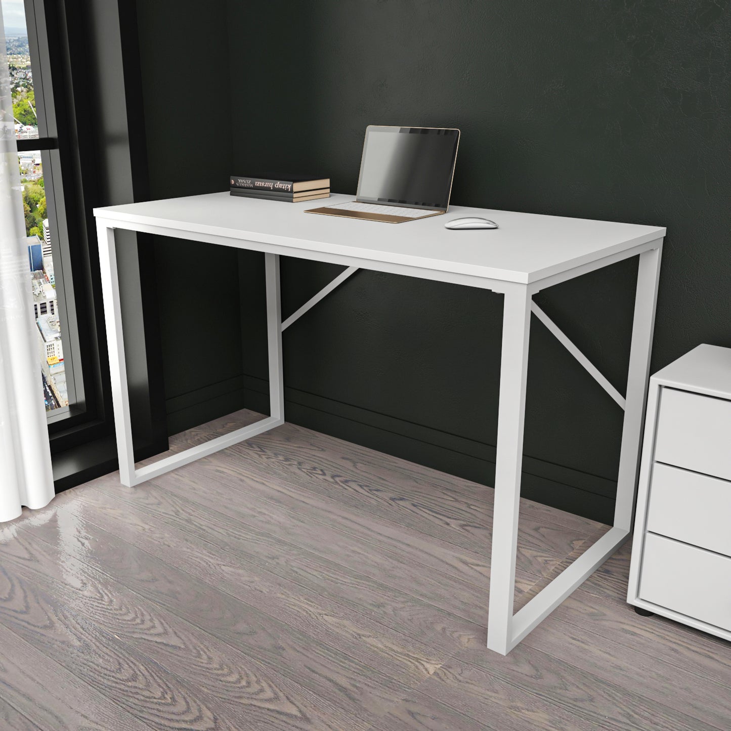 Layton Desk