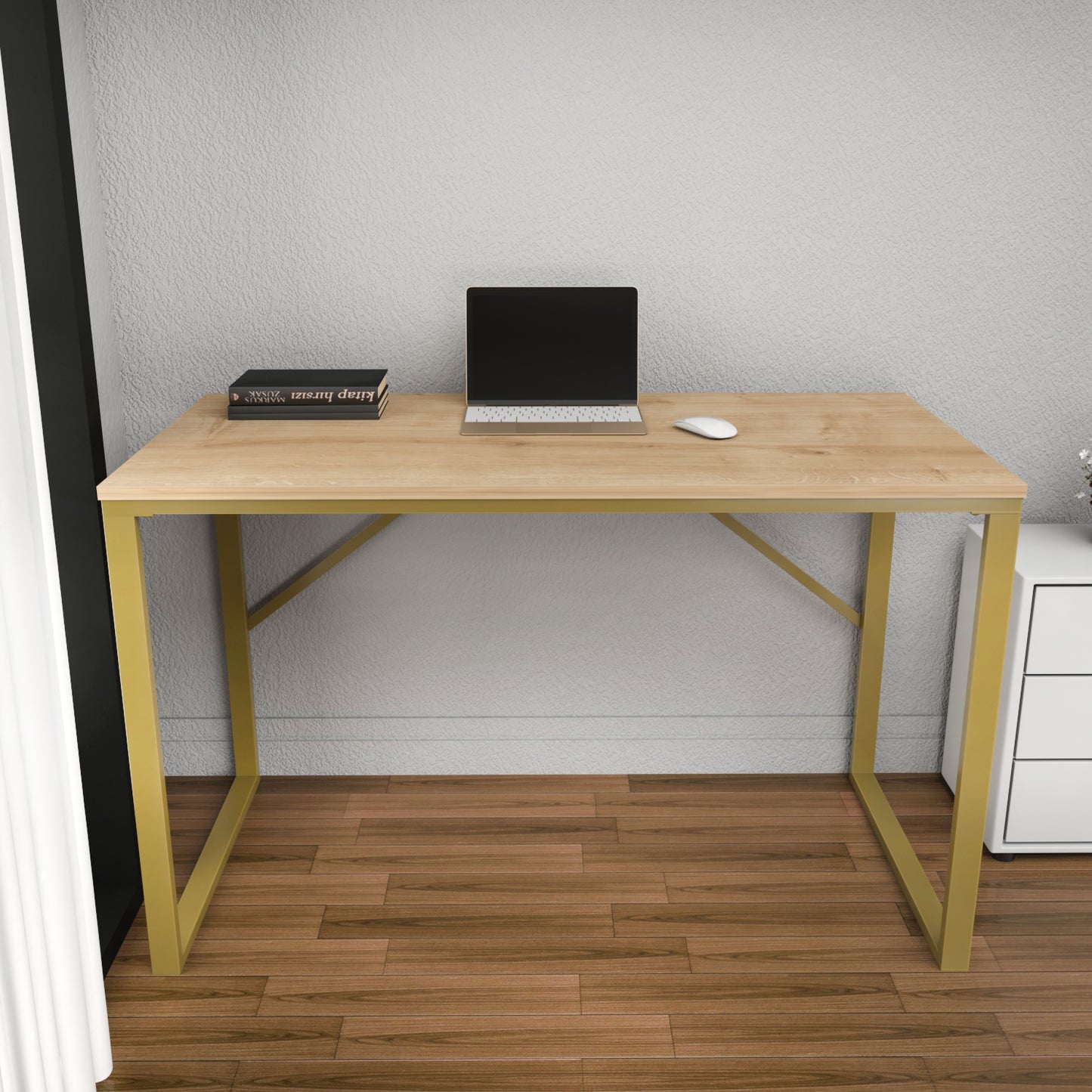 Layton Desk